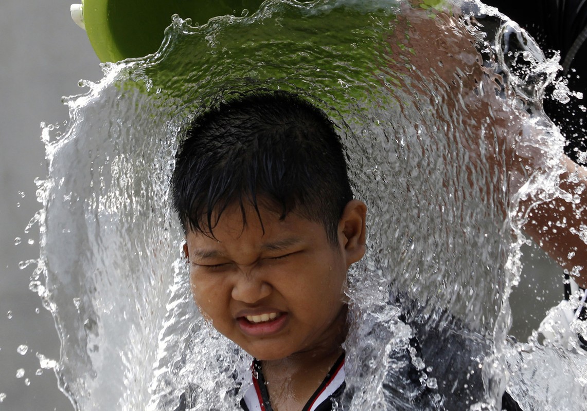 Thai Lan tung bung trong le hoi te nuoc Songkran